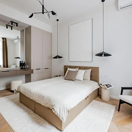 Onyx Oasis - Luxury 3 Bdrm