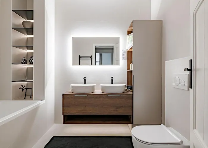 Onyx Oasis - Luxury 3 Bdrm *